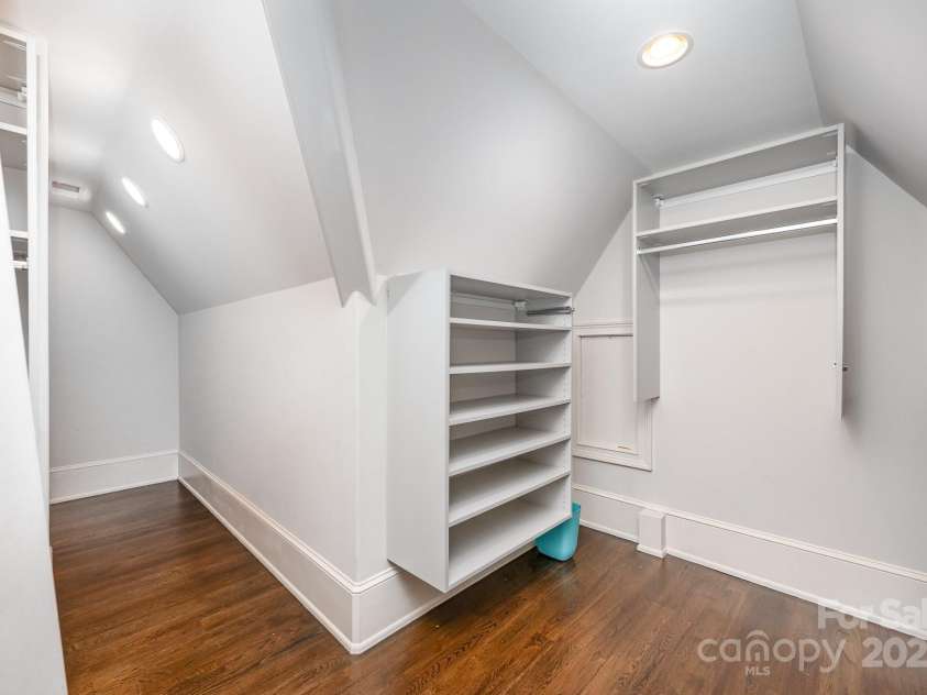 15603 June Washam Road, Davidson, NC 28036.  MLS# CAR4273381, YatesRealty ID 28502. Tons on Storage Closets