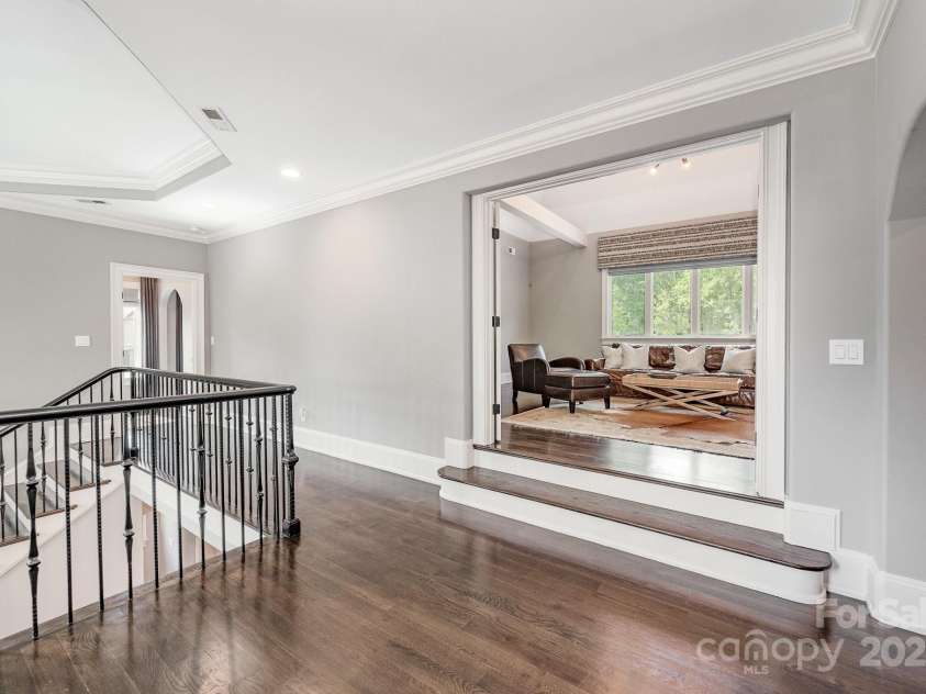 15603 June Washam Road, Davidson, NC 28036.  MLS# CAR4273381, YatesRealty ID 28502. Upper Foyer