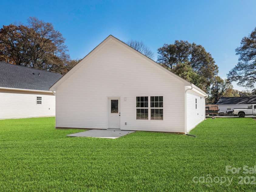 159 Dry Dock Loop, Mooresville, NC 28117.  MLS# CAR4278578, YatesRealty ID 28503. Representation