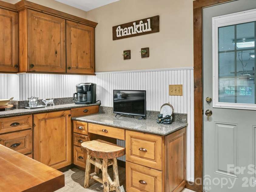 29 Shadow Brook Drive, Flat Rock, NC 28731.  MLS# CAR4386878, YatesRealty ID 28503. 
