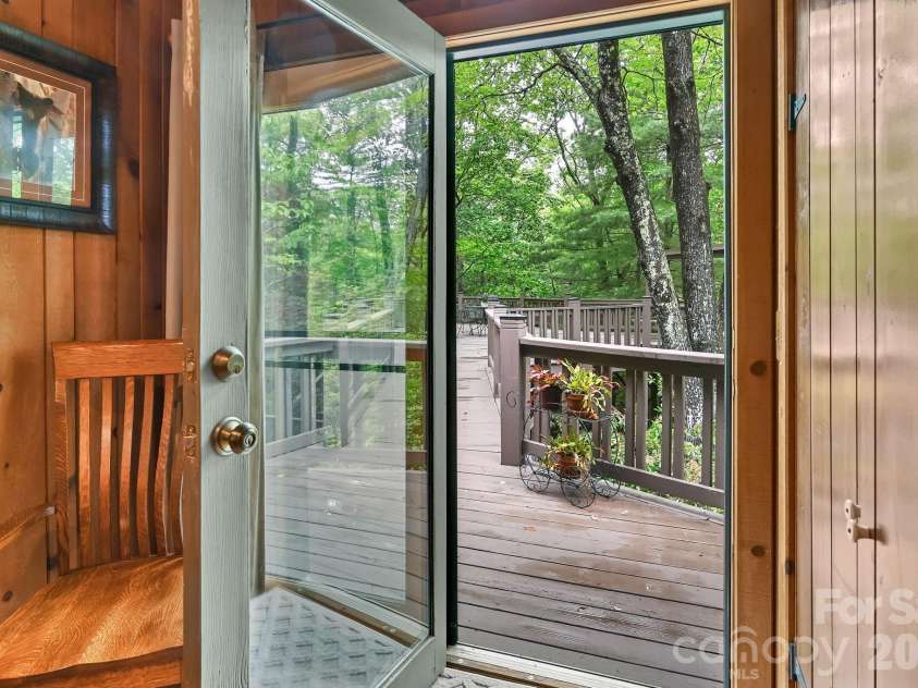 29 Shadow Brook Drive, Flat Rock, NC 28731.  MLS# CAR4386878, YatesRealty ID 28503. 