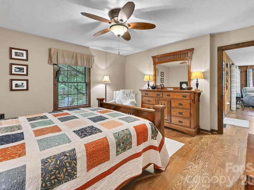 29 Shadow Brook Drive, Flat Rock, NC 28731.  MLS# CAR4386878, YatesRealty ID 28503. 