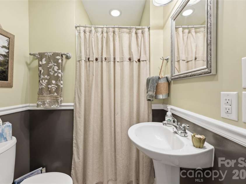 106 Maple Street, Fort Mill, SC 29715.  MLS# CAR4388689, YatesRealty ID 28504. 2nd full bath with shower.