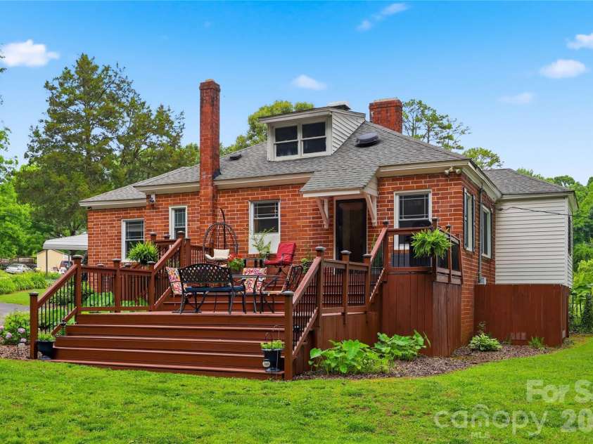 106 Maple Street, Fort Mill, SC 29715.  MLS# CAR4388689, YatesRealty ID 28504. Another view