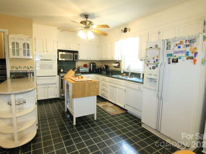 3616 Raven Hill Drive, Gastonia, NC 28056.  MLS# CAR4279742, YatesRealty ID 28504. 