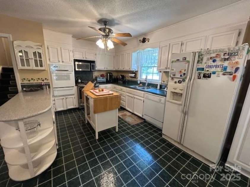 3616 Raven Hill Drive, Gastonia, NC 28056.  MLS# CAR4279742, YatesRealty ID 28504. 