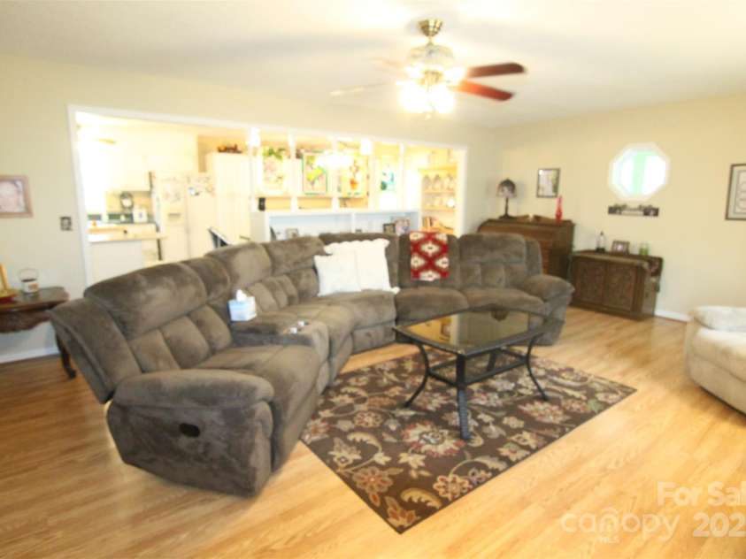 3616 Raven Hill Drive, Gastonia, NC 28056.  MLS# CAR4279742, YatesRealty ID 28504. 