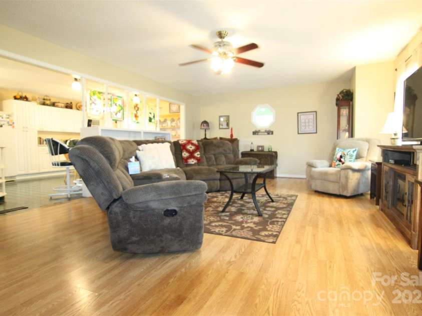 3616 Raven Hill Drive, Gastonia, NC 28056.  MLS# CAR4279742, YatesRealty ID 28504. 