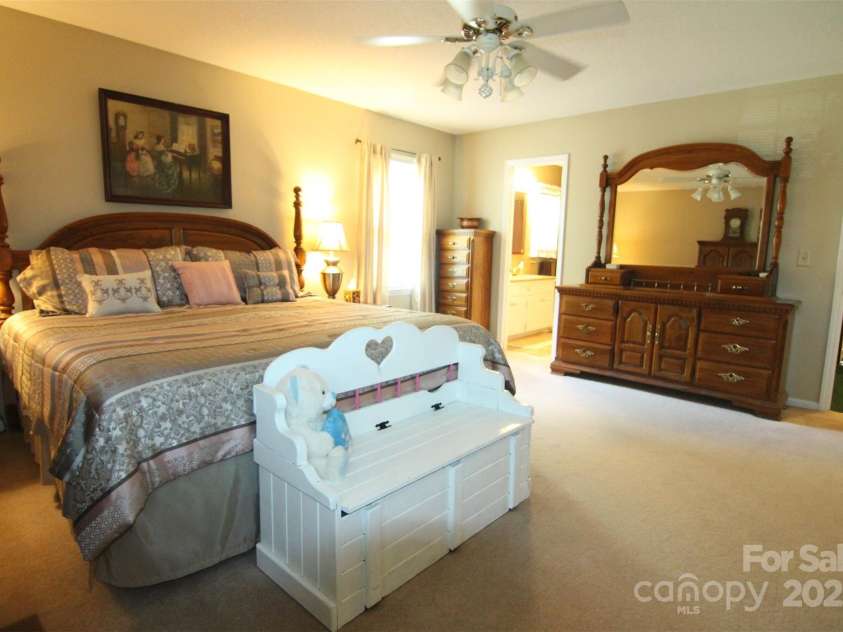 3616 Raven Hill Drive, Gastonia, NC 28056.  MLS# CAR4279742, YatesRealty ID 28504. 