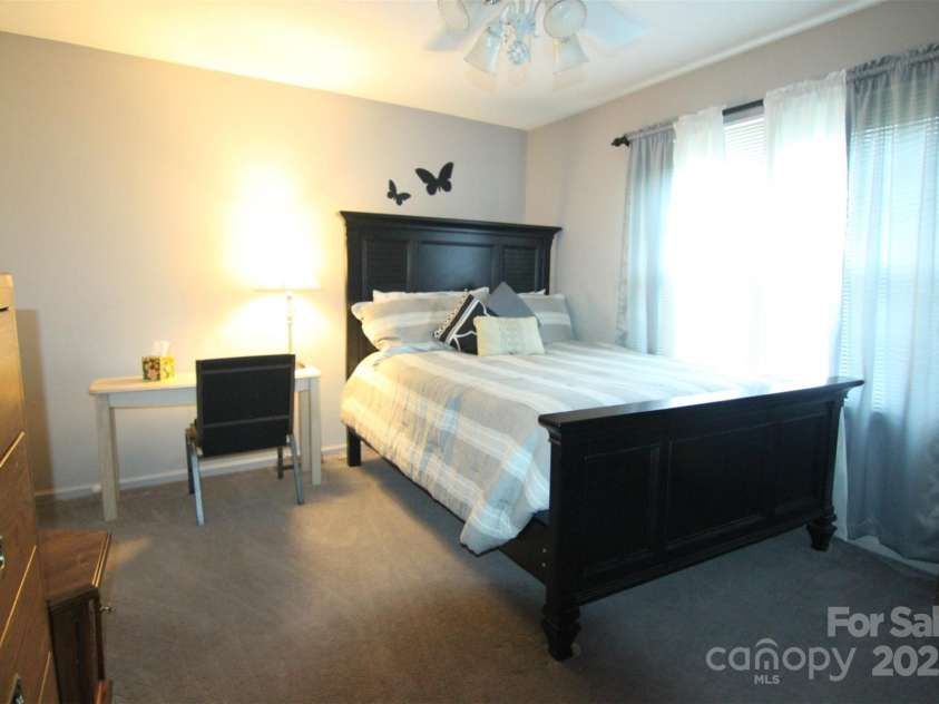 3616 Raven Hill Drive, Gastonia, NC 28056.  MLS# CAR4279742, YatesRealty ID 28504. 