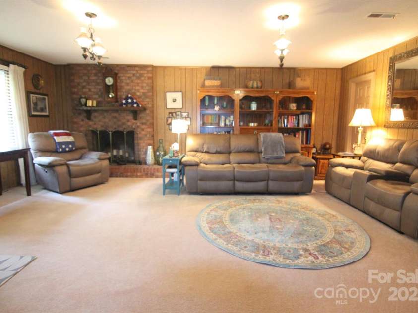 3616 Raven Hill Drive, Gastonia, NC 28056.  MLS# CAR4279742, YatesRealty ID 28504. 