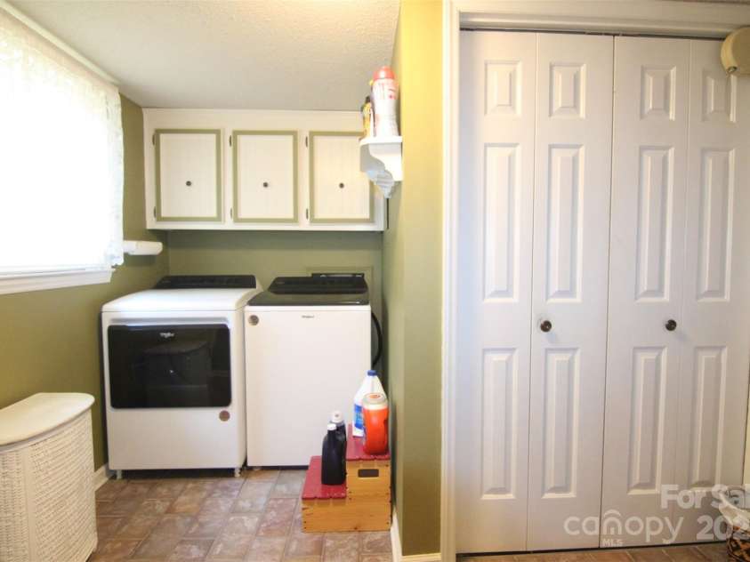 3616 Raven Hill Drive, Gastonia, NC 28056.  MLS# CAR4279742, YatesRealty ID 28504. 