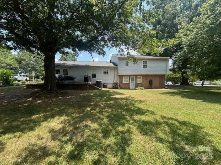 3616 Raven Hill Drive, Gastonia, NC 28056.  MLS# CAR4279742, YatesRealty ID 28504. 