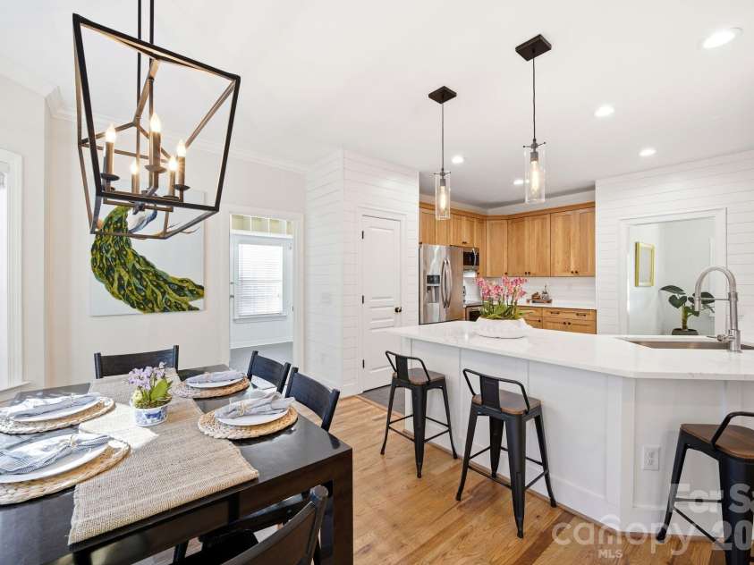 122 Friendfield Drive, Fort Mill, SC 29715.  MLS# CAR4390030, YatesRealty ID 28505. 