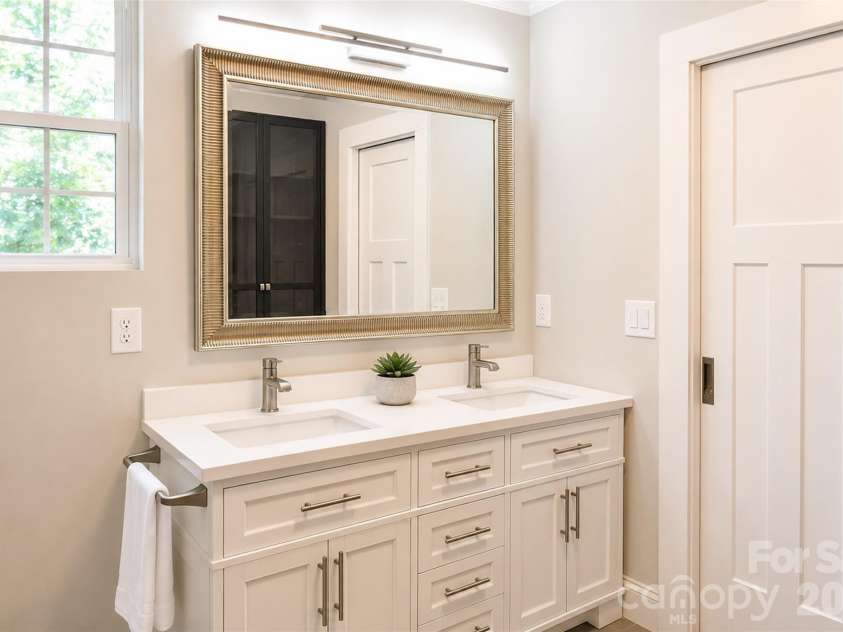 1002 Laura Avenue, Kannapolis, NC 28083.  MLS# CAR4388533, YatesRealty ID 28506. 