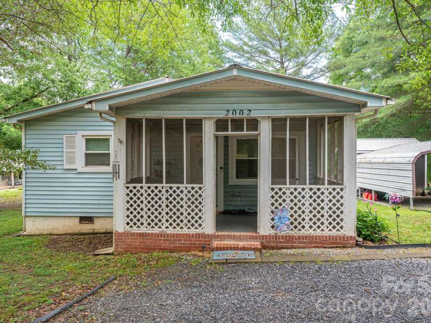 2002 Bill Lynch Road, Lincolnton, NC 28092.  MLS# CAR4384093, YatesRealty ID 28507. 
