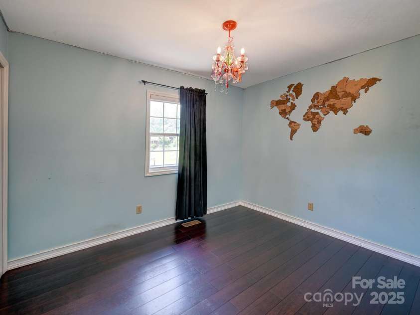 14 Spring Lake Drive, Fletcher, NC 28732.  MLS# CAR4270829, YatesRealty ID 28509. Guest BR #1