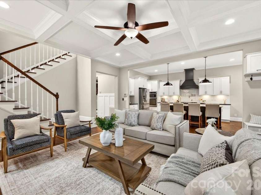 1624 Brook Road, Charlotte, NC 28205.  MLS# CAR4377757, YatesRealty ID 28509. 