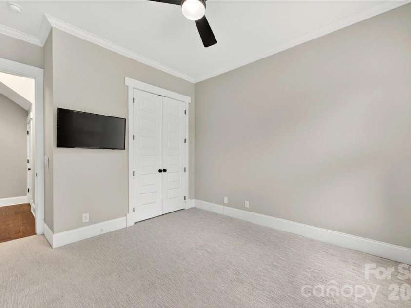 1624 Brook Road, Charlotte, NC 28205.  MLS# CAR4377757, YatesRealty ID 28509. 