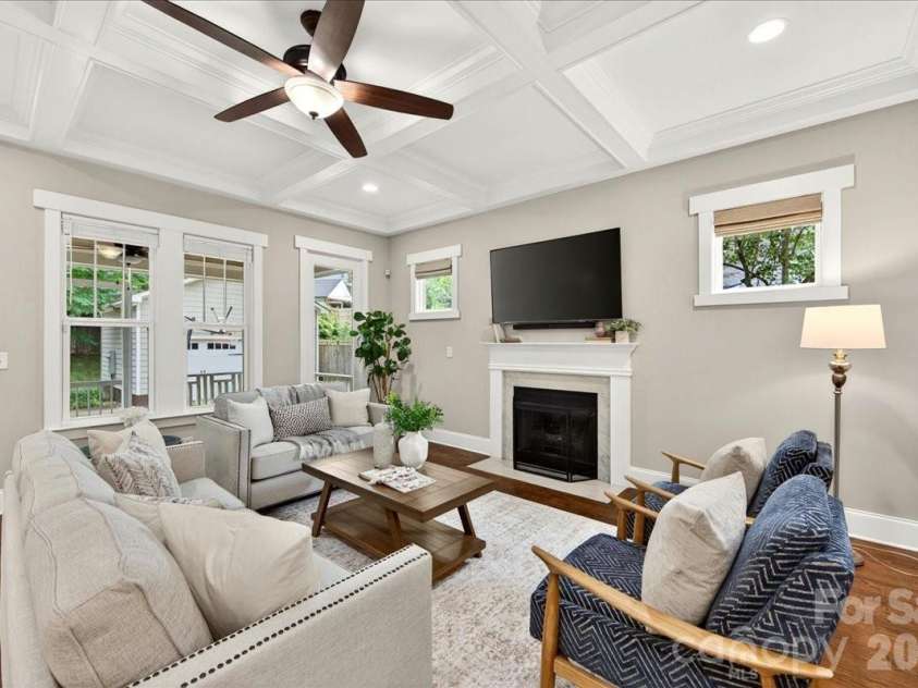 1624 Brook Road, Charlotte, NC 28205.  MLS# CAR4377757, YatesRealty ID 28509. Coffered ceiling, hardwood floors