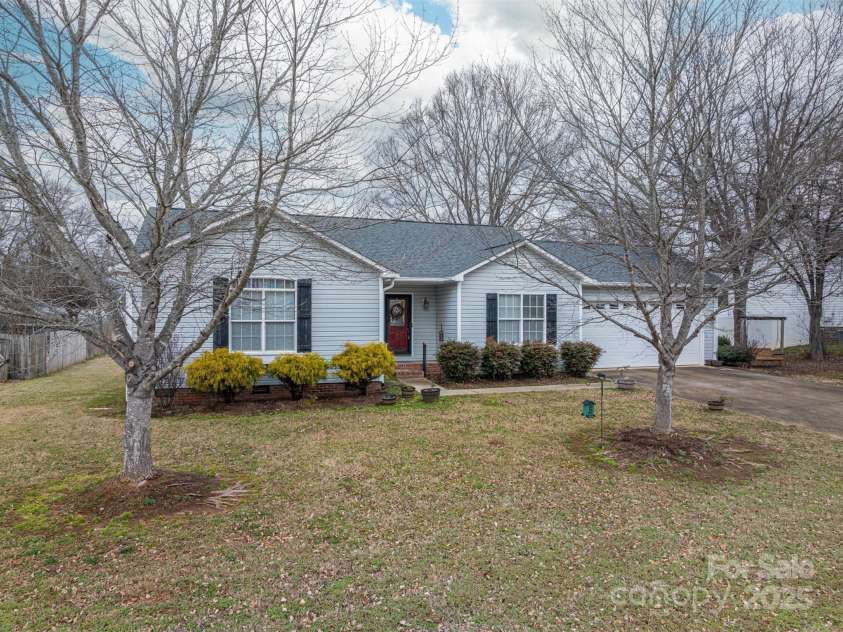 3248 St Vincent Drive, Claremont, NC 28610.  MLS# CAR4222266, YatesRealty ID 2851. 