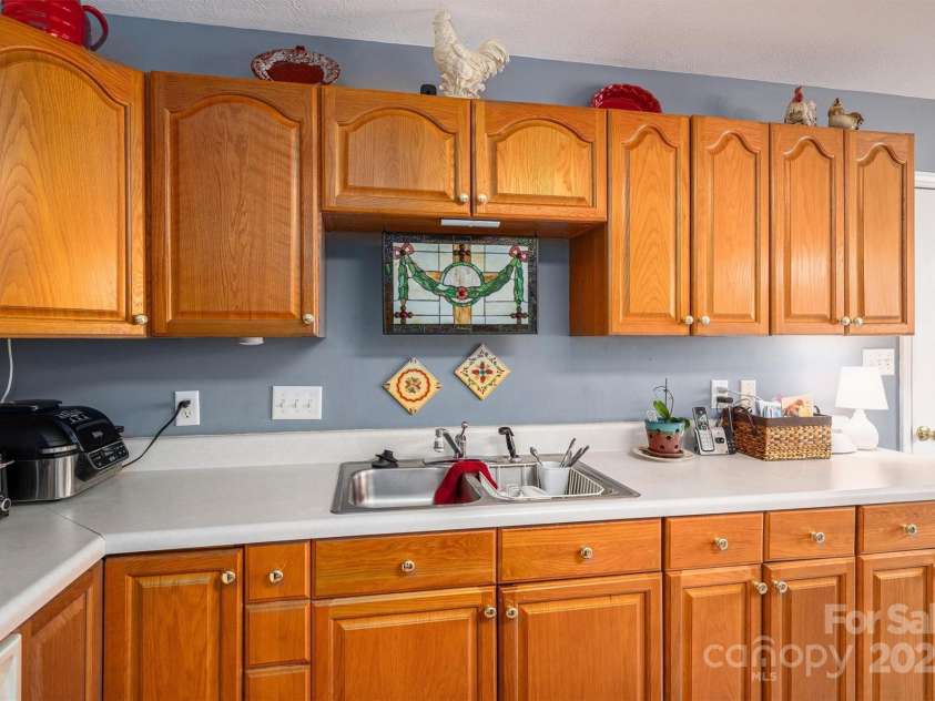 3248 St Vincent Drive, Claremont, NC 28610.  MLS# CAR4222266, YatesRealty ID 2851. 