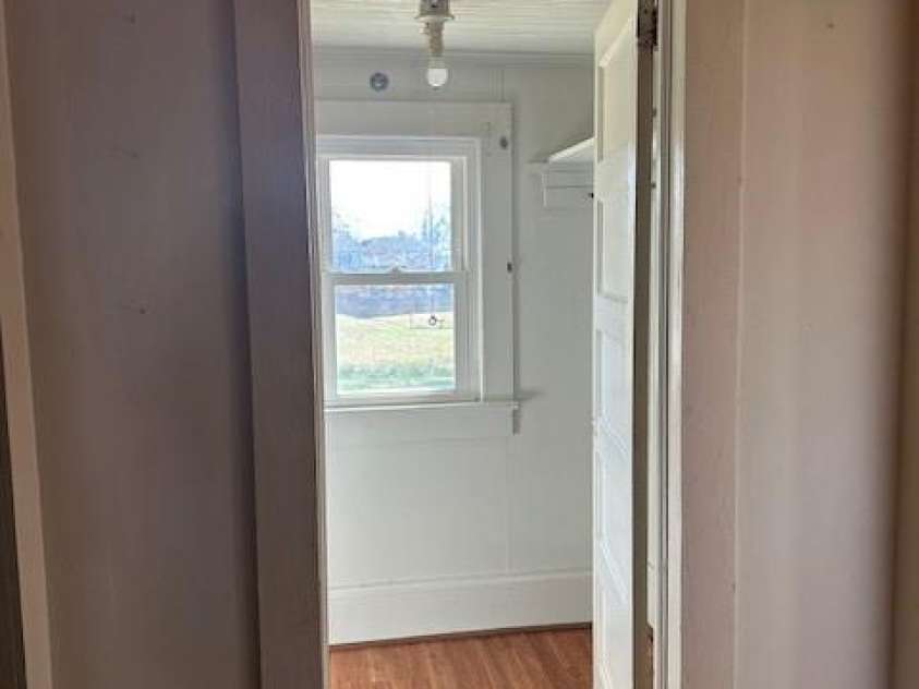 828 Piedmont Avenue, Kings Mountain, NC 28086.  MLS# CAR4320641, YatesRealty ID 2851. BATHROOM