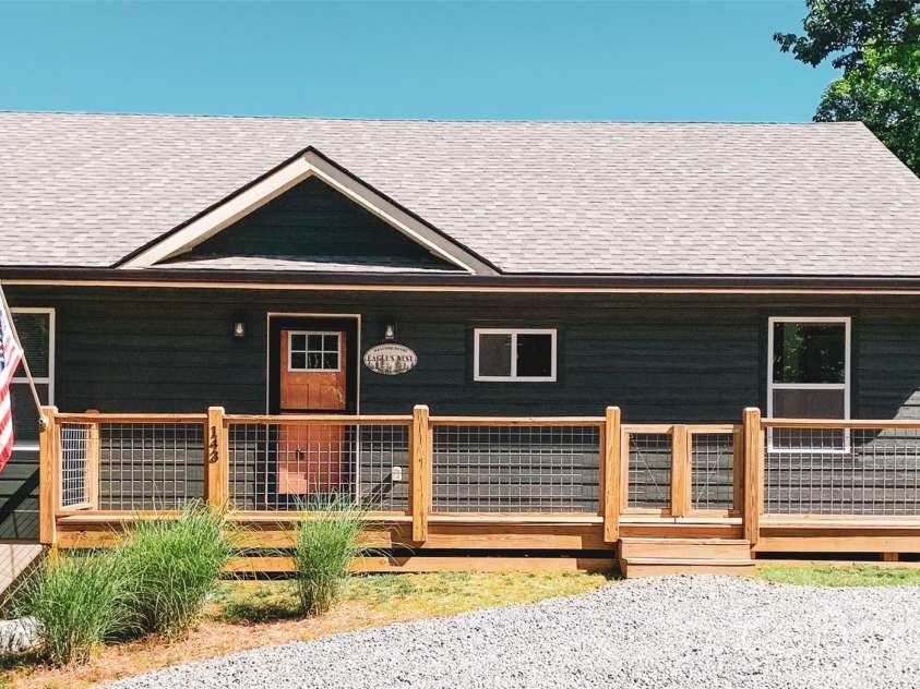 143 Eagles Avenue, Lake Lure, NC 28746.  MLS# CAR4381397, YatesRealty ID 28511. 
