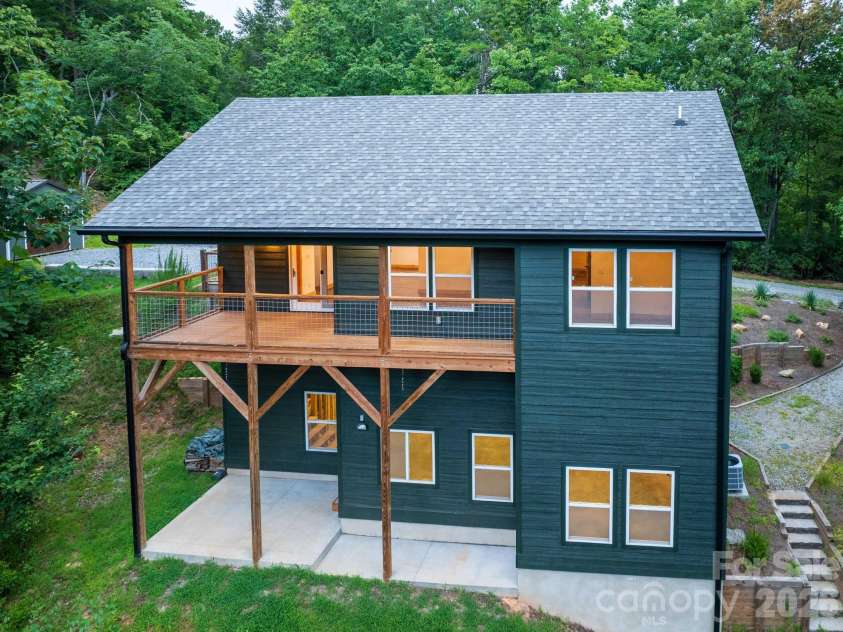 143 Eagles Avenue, Lake Lure, NC 28746.  MLS# CAR4381397, YatesRealty ID 28511. 