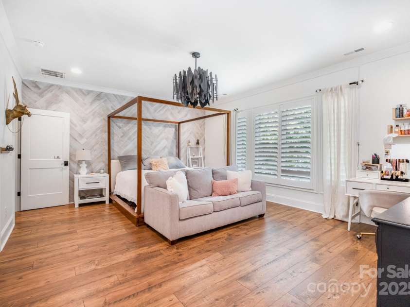 708 Amalfi Drive, Davidson, NC 28036.  MLS# CAR4281253, YatesRealty ID 28511. Guest Room 1