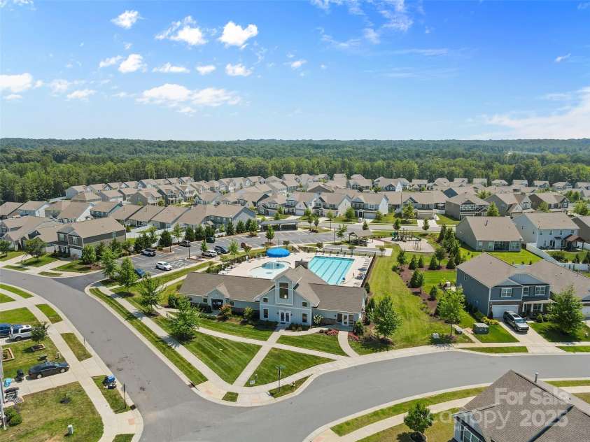 140 Carolina Ash Lane, Mooresville, NC 28117.  MLS# CAR4255663, YatesRealty ID 28514. Clubhouse Pool