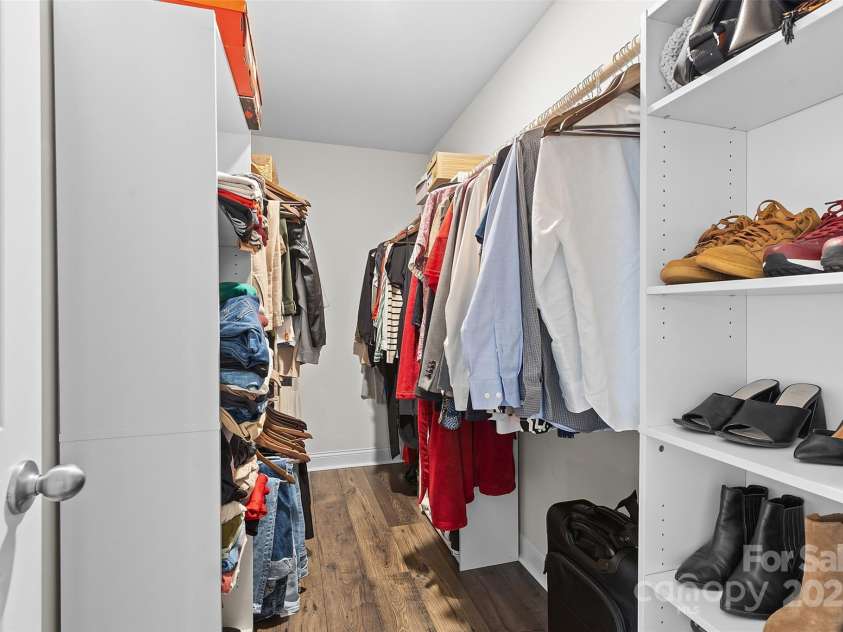 140 Carolina Ash Lane, Mooresville, NC 28117.  MLS# CAR4255663, YatesRealty ID 28514. Primary Walk-In Closet