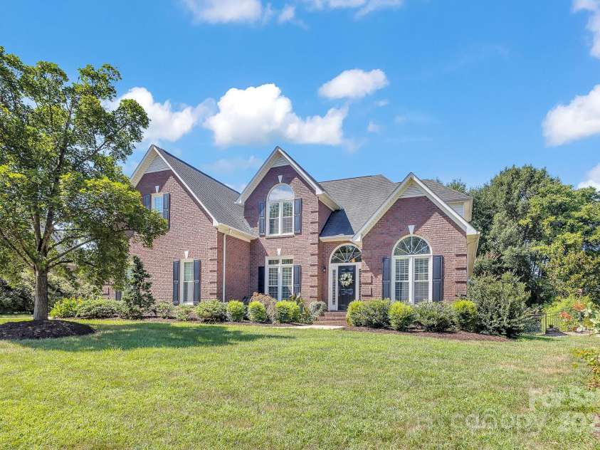 818 Kings Crossing Drive, Concord, NC 28027.  MLS# CAR4280822, YatesRealty ID 28516. 