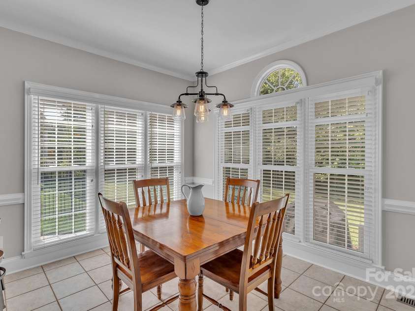 818 Kings Crossing Drive, Concord, NC 28027.  MLS# CAR4280822, YatesRealty ID 28516. 