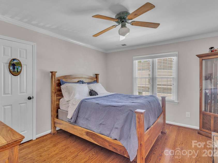 818 Kings Crossing Drive, Concord, NC 28027.  MLS# CAR4280822, YatesRealty ID 28516. 