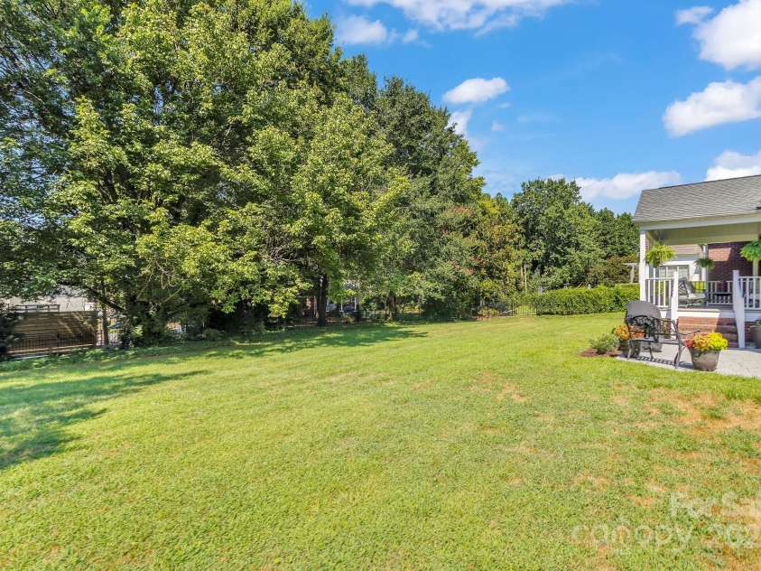 818 Kings Crossing Drive, Concord, NC 28027.  MLS# CAR4280822, YatesRealty ID 28516. 