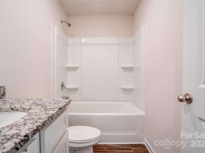 180 Rosedale Street, Kings Mountain, NC 28086.  MLS# CAR4283146, YatesRealty ID 28517. Bathroom 2