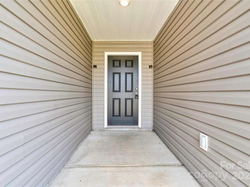 180 Rosedale Street, Kings Mountain, NC 28086.  MLS# CAR4283146, YatesRealty ID 28517. Front Door Entry