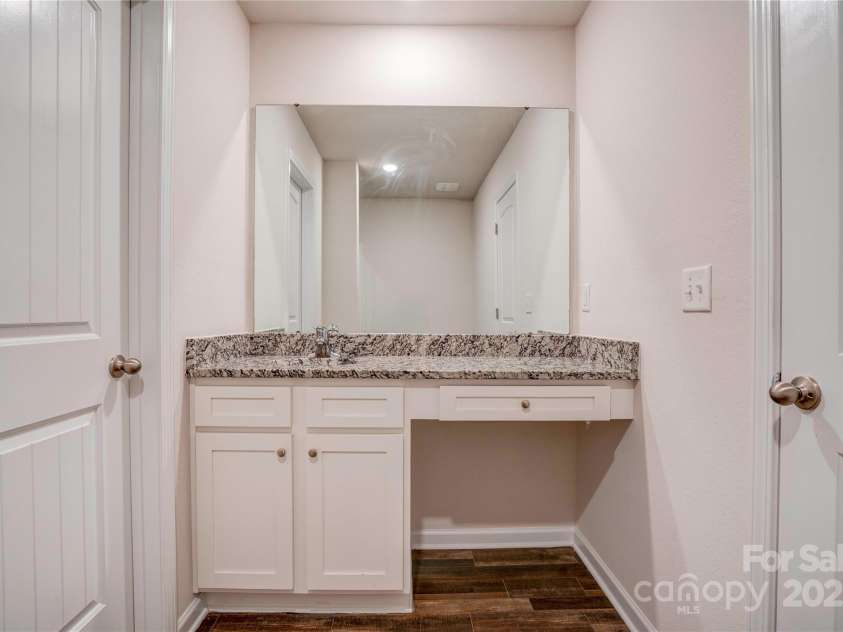 180 Rosedale Street, Kings Mountain, NC 28086.  MLS# CAR4283146, YatesRealty ID 28517. Primary Bath