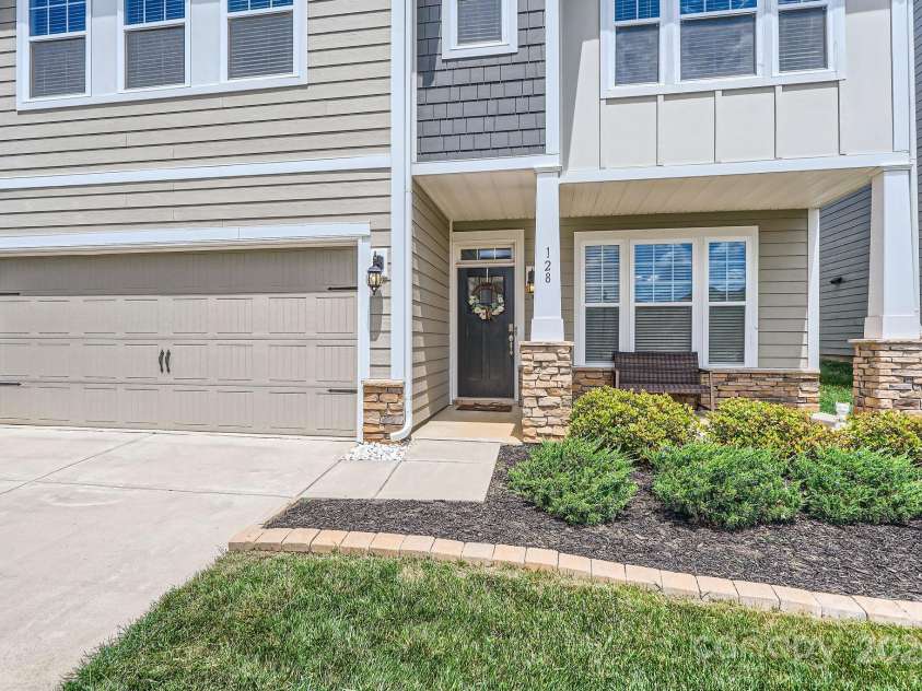 128 Championship Drive, Mooresville, NC 28115.  MLS# CAR4253637, YatesRealty ID 28518. 
