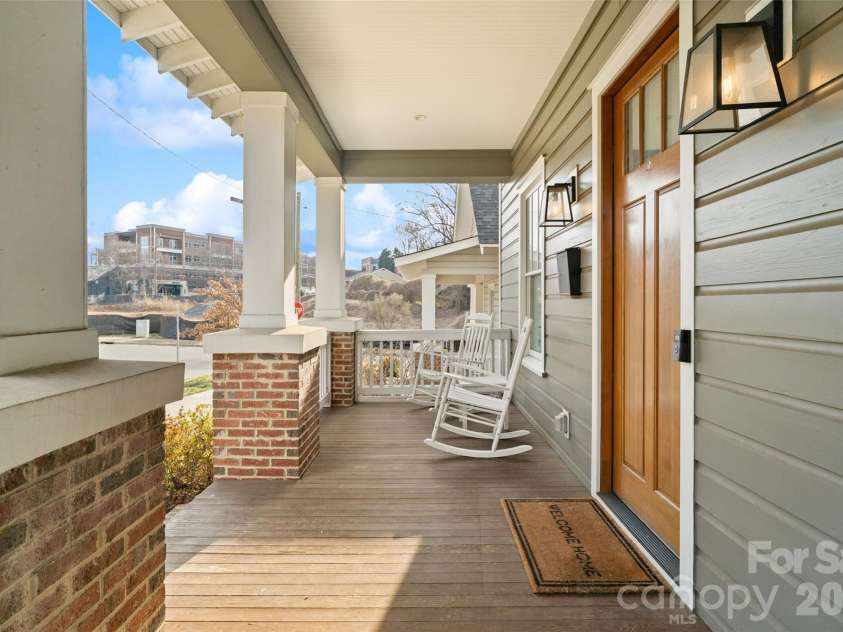 1826 Wickford Place, Charlotte, NC 28203.  MLS# CAR4344880, YatesRealty ID 28519. 