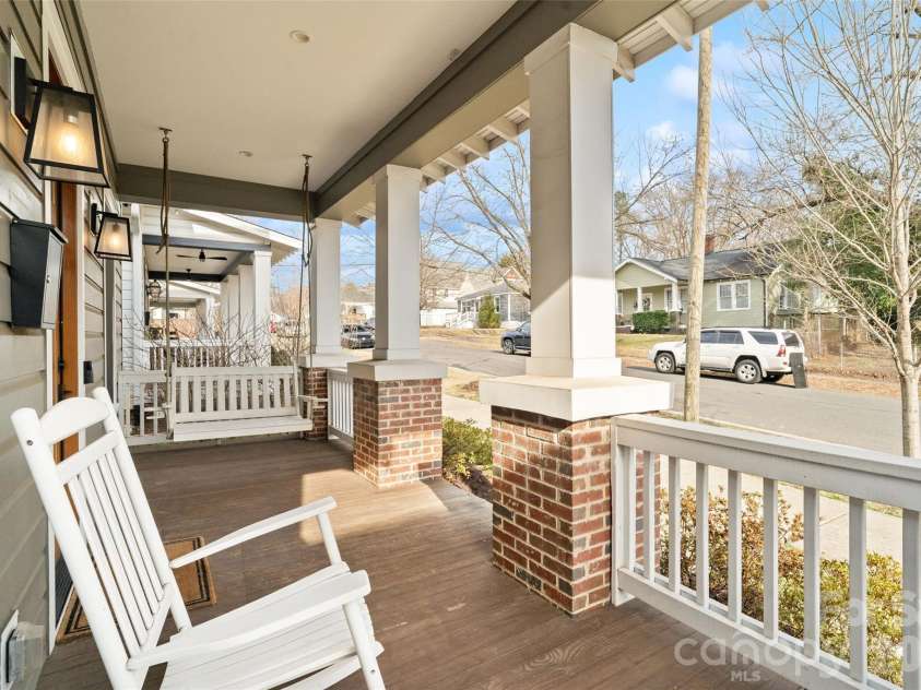 1826 Wickford Place, Charlotte, NC 28203.  MLS# CAR4344880, YatesRealty ID 28519. 