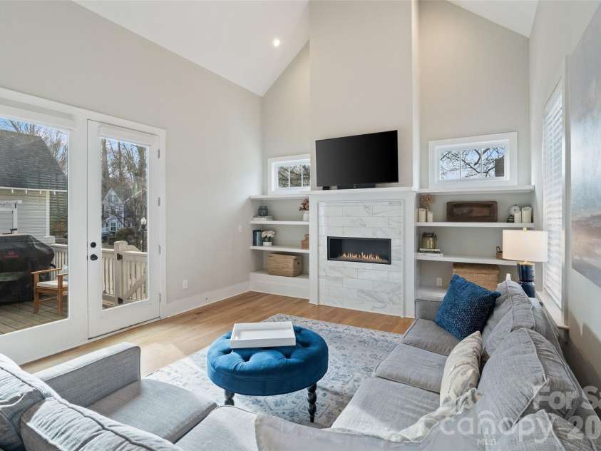 1826 Wickford Place, Charlotte, NC 28203.  MLS# CAR4344880, YatesRealty ID 28519. 
