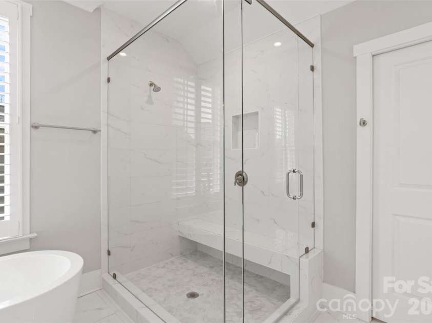 1826 Wickford Place, Charlotte, NC 28203.  MLS# CAR4344880, YatesRealty ID 28519. 