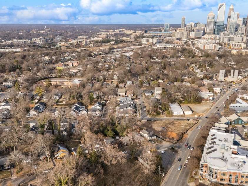 1826 Wickford Place, Charlotte, NC 28203.  MLS# CAR4344880, YatesRealty ID 28519. 