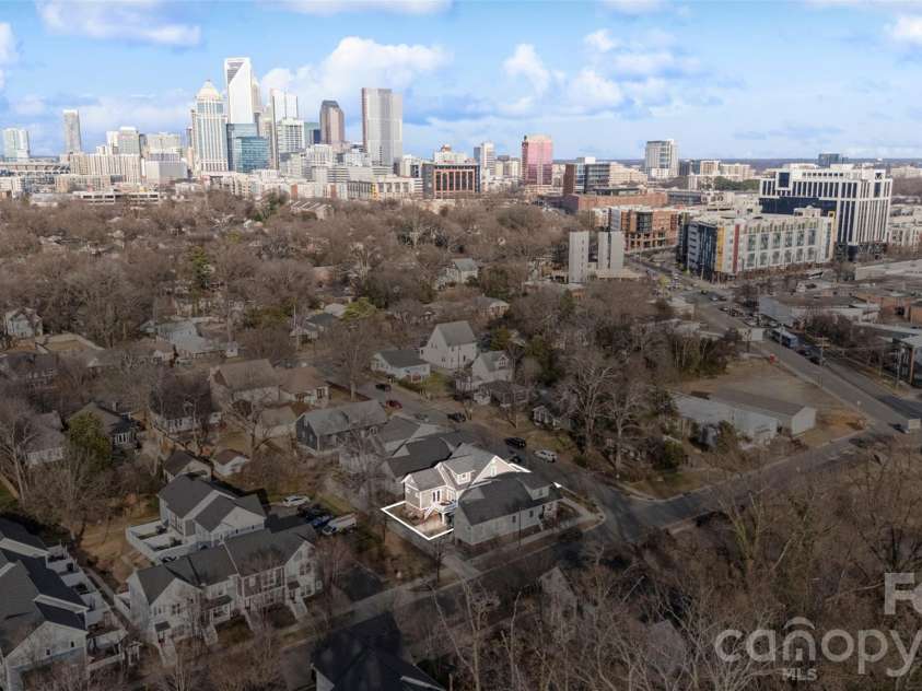 1826 Wickford Place, Charlotte, NC 28203.  MLS# CAR4344880, YatesRealty ID 28519. 