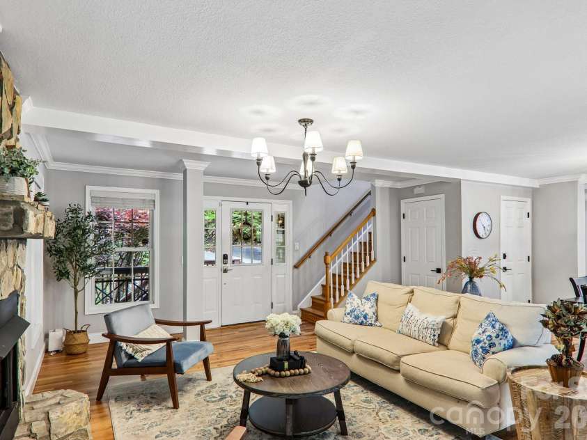 1264 Dogwood Drive, Maggie Valley, NC 28751.  MLS# CAR4386303, YatesRealty ID 28520. 