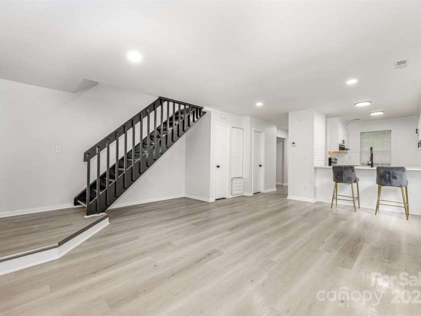 3941 Briarhill Drive, Charlotte, NC 28215.  MLS# CAR4268611, YatesRealty ID 28520. Open floorplan