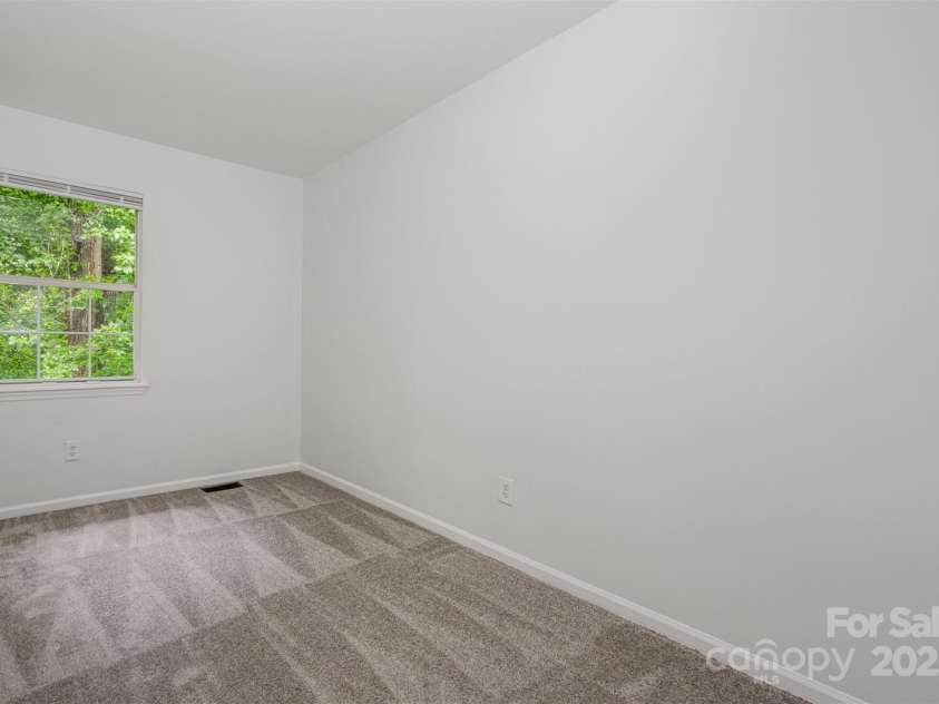 3941 Briarhill Drive, Charlotte, NC 28215.  MLS# CAR4268611, YatesRealty ID 28520. THIRD bedroom