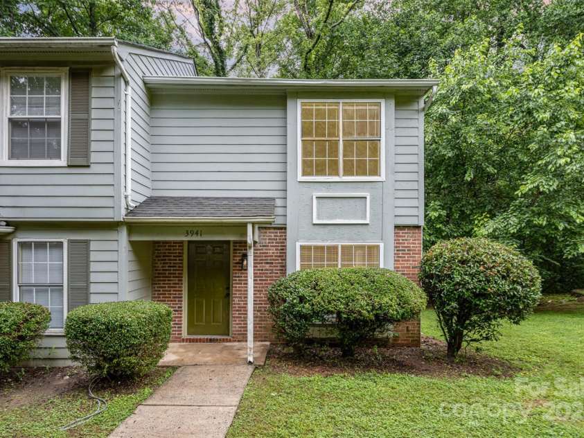 3941 Briarhill Drive, Charlotte, NC 28215.  MLS# CAR4268611, YatesRealty ID 28520. Your next home